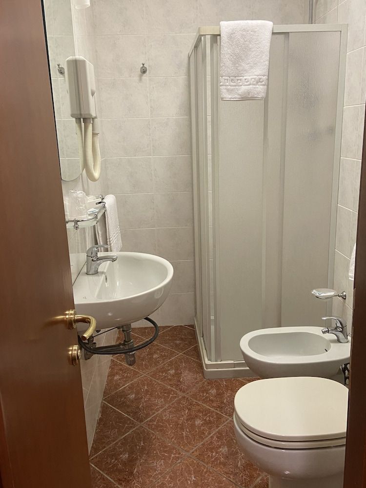 Economy Single Room