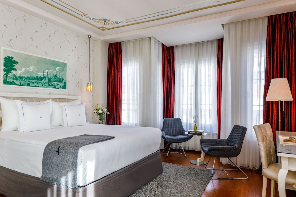 Deluxe Double Room, 1 Queen Bed with Sofa bed