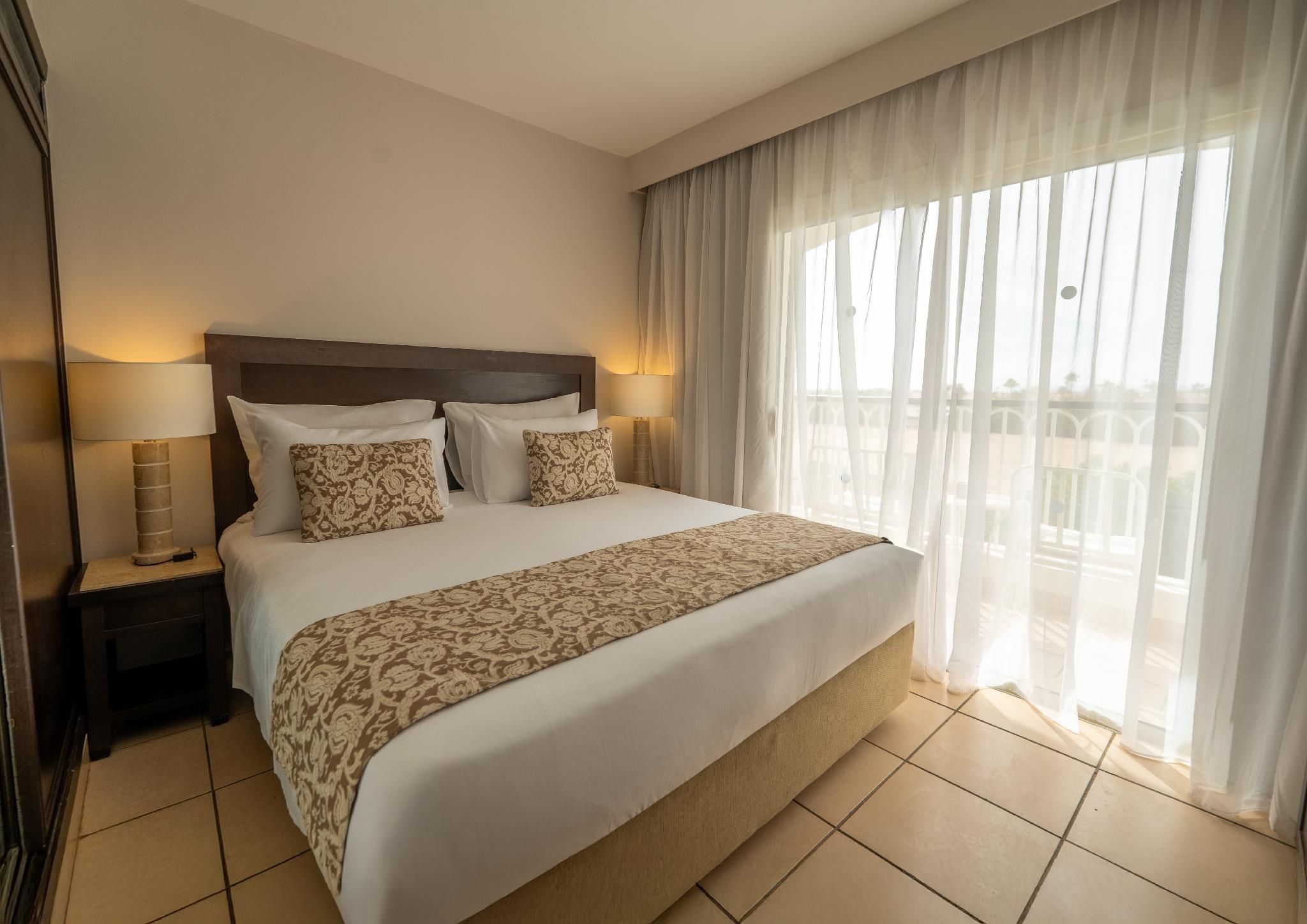 undefined JAZ Neo Sharks Bay 2