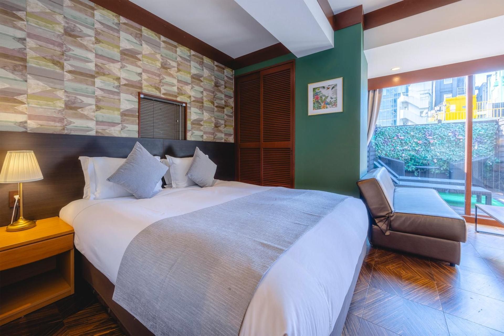 Superior King Room with Balcony and Sofa Bed for 3 Adults - Non-Smoking