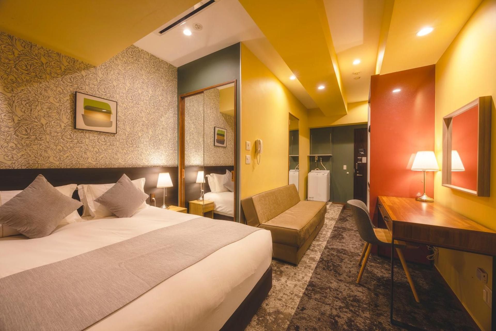 Superior Queen Room with Sofa Bed - Non-Smoking