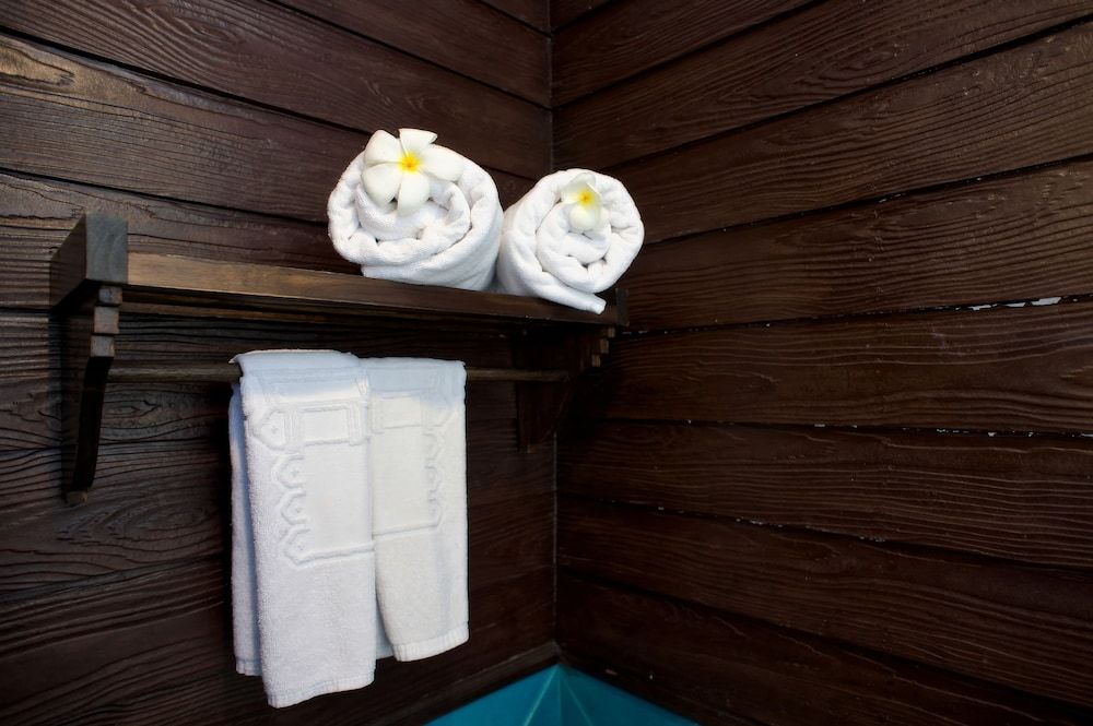 Chiang Mai Gate Hotel Deluxe Lanna Room 16