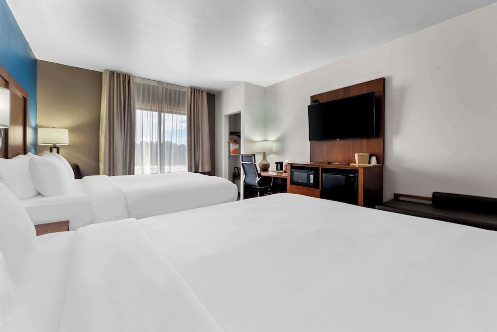 Room, 2 Queen Beds, Accessible, Non Smoking