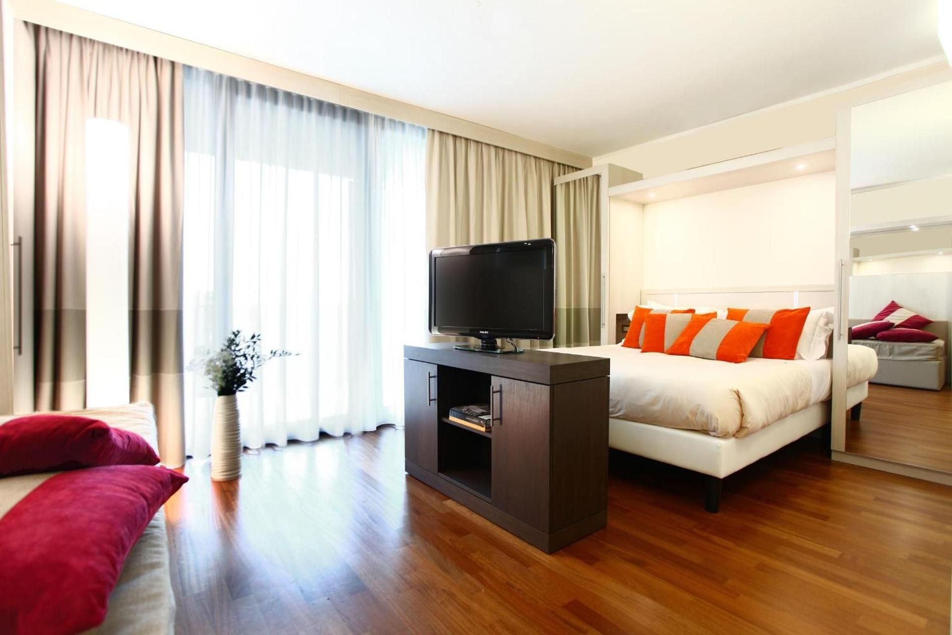 undefined Ramada Plaza by Wyndham Milano 9