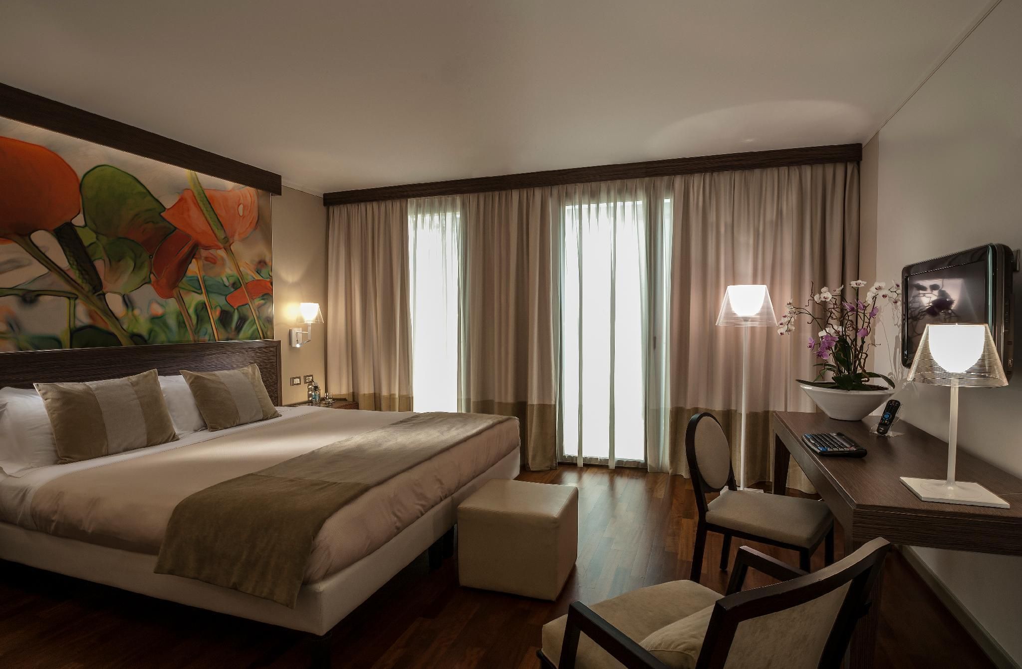 undefined Ramada Plaza by Wyndham Milano 5