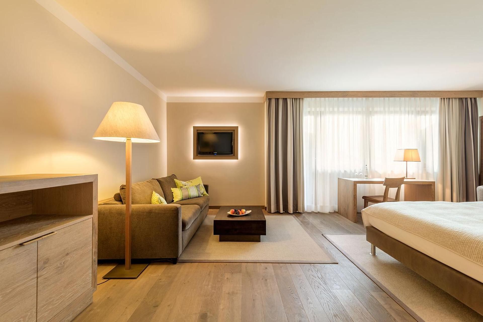 Bauer Hotel & Restaurant Deluxe Double Room 2