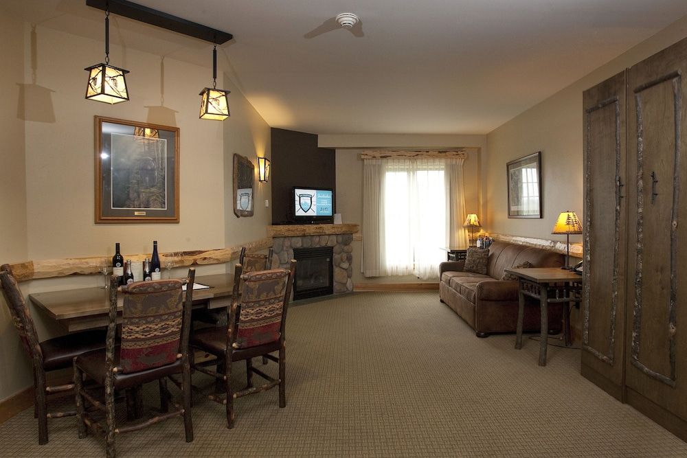 Hope Lake Lodge & Indoor Waterpark Loon Hollow Suite - Waterpark Access Additional 4