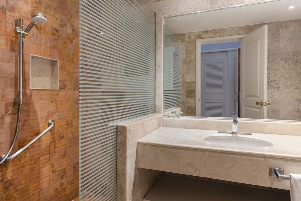 Iberostar Waves Tucán - All Inclusive Premium Room (Tropical View) 7