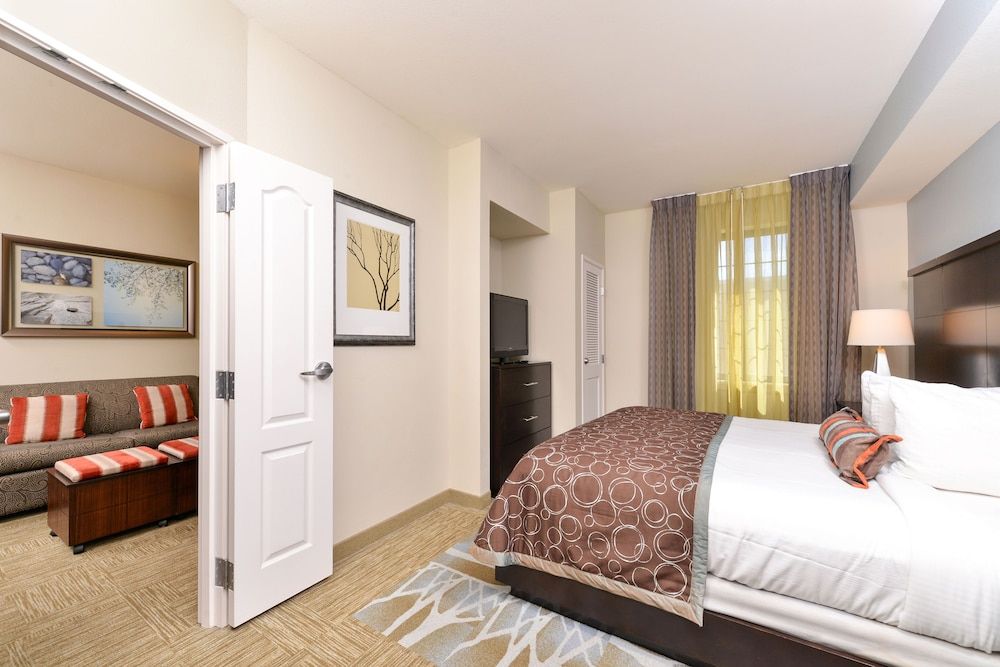 Suite, 1 Bedroom, Kitchen
