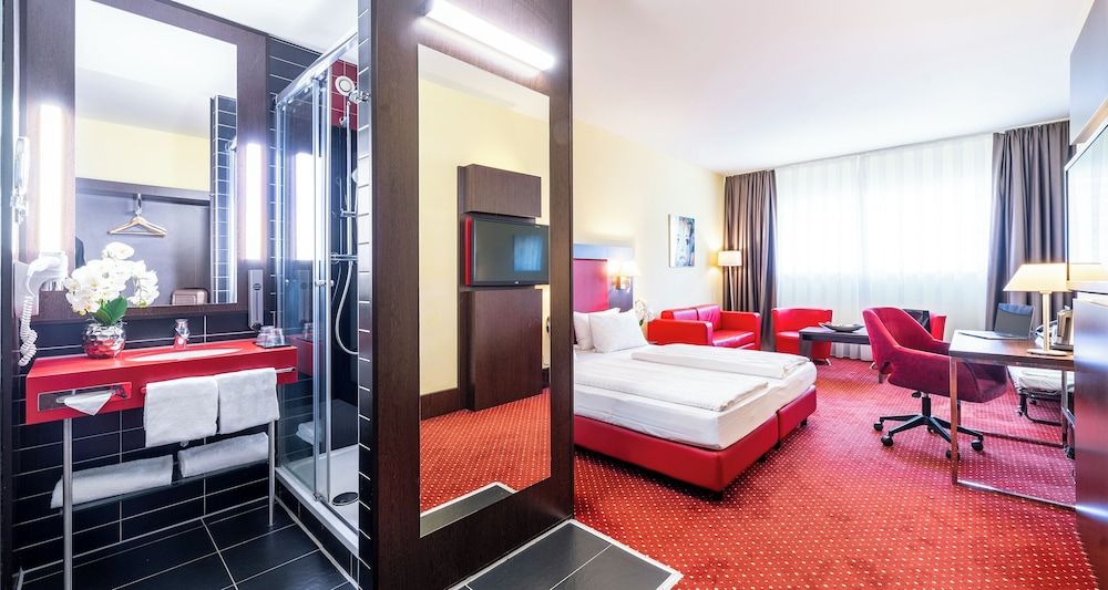 undefined PLAZA Premium Salzburg 8