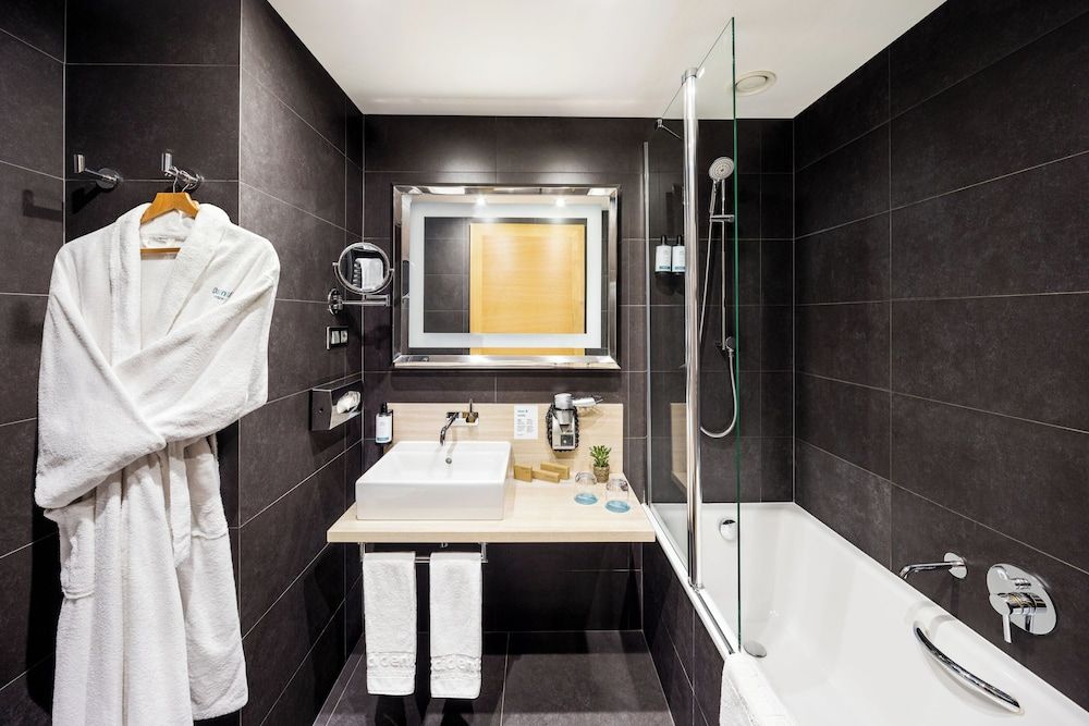 Occidental Praha Five Superior Room 5