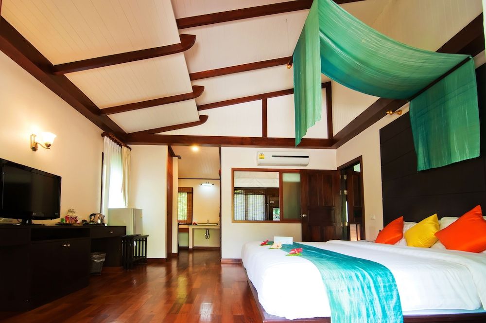 Aonang Phu Petra Resort Krabi Deluxe Villa 4