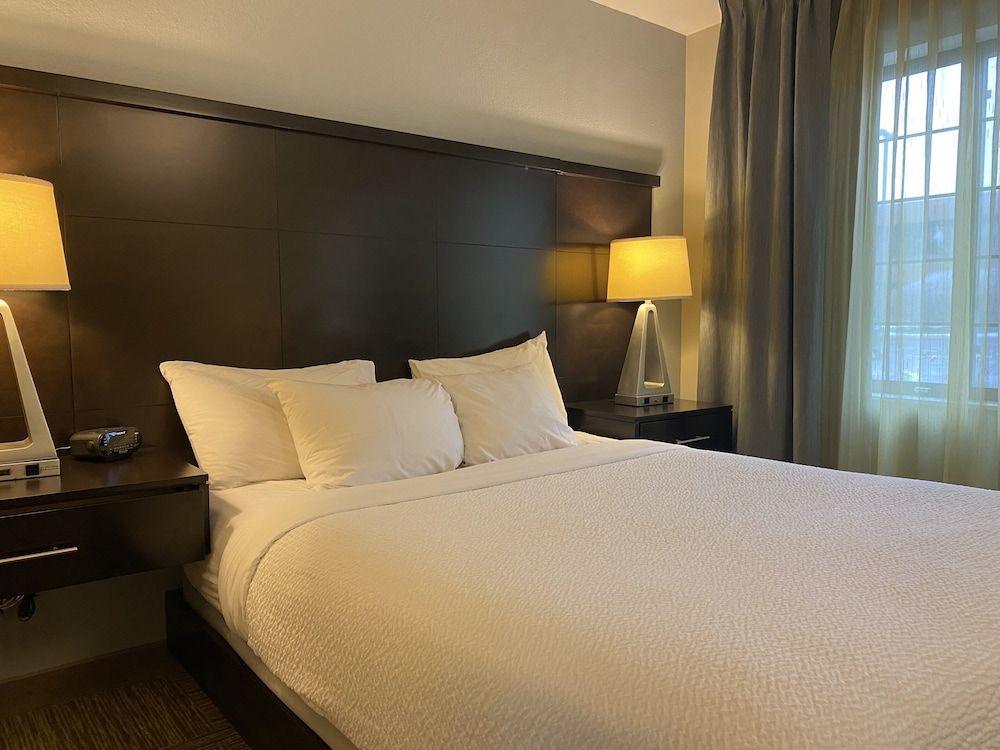 Suite, 1 Bedroom, Kitchen