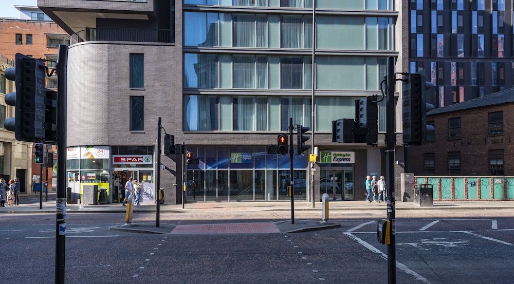 undefined Holiday Inn Express Manchester CC - Oxford Road by IHG 3