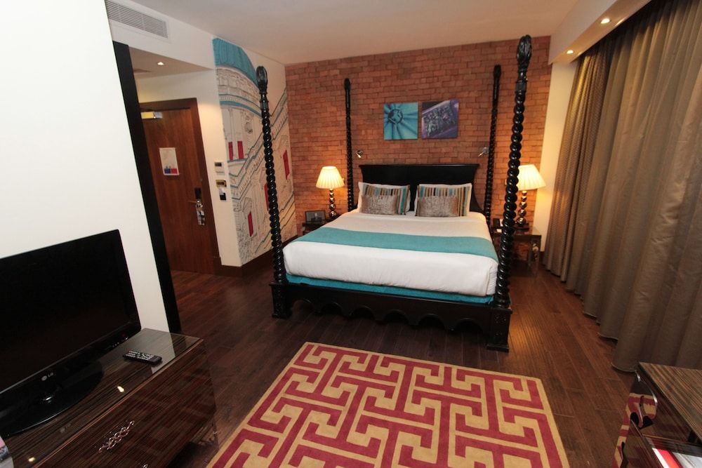 undefined Hotel Indigo London Tower Hill by IHG 2