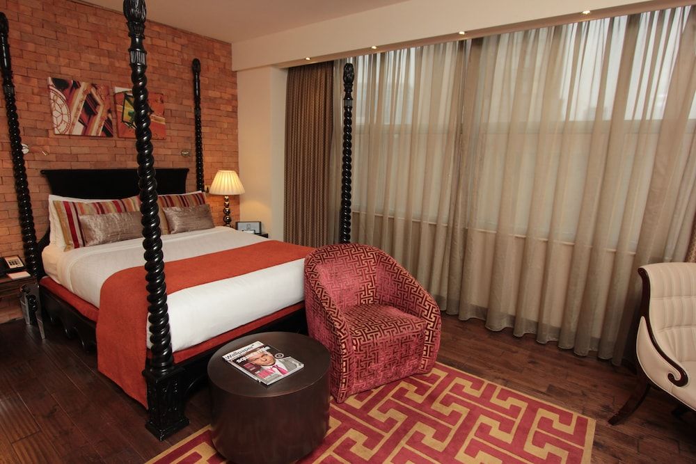 Hotel Indigo London Tower Hill by IHG Standard Room 2
