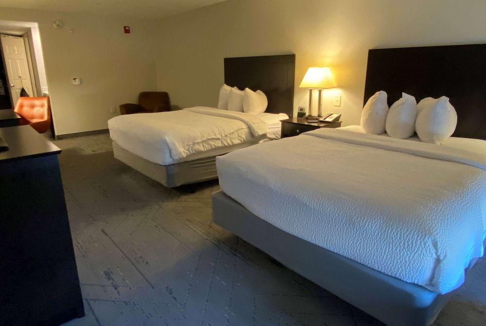 Room, 2 Queen Beds, Accessible, Non Smoking (Mobility Accessible)