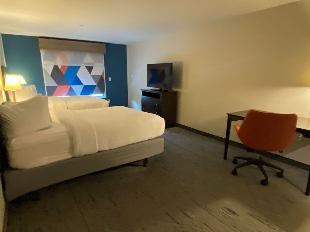 Room, 2 Queen Beds, Accessible, Non Smoking (Mobility Accessible)