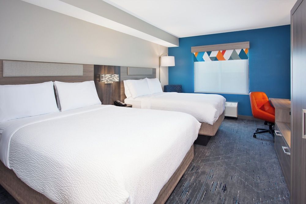 Standard Room, 2 Queen Beds, Accessible, Non Smoking (Communications)