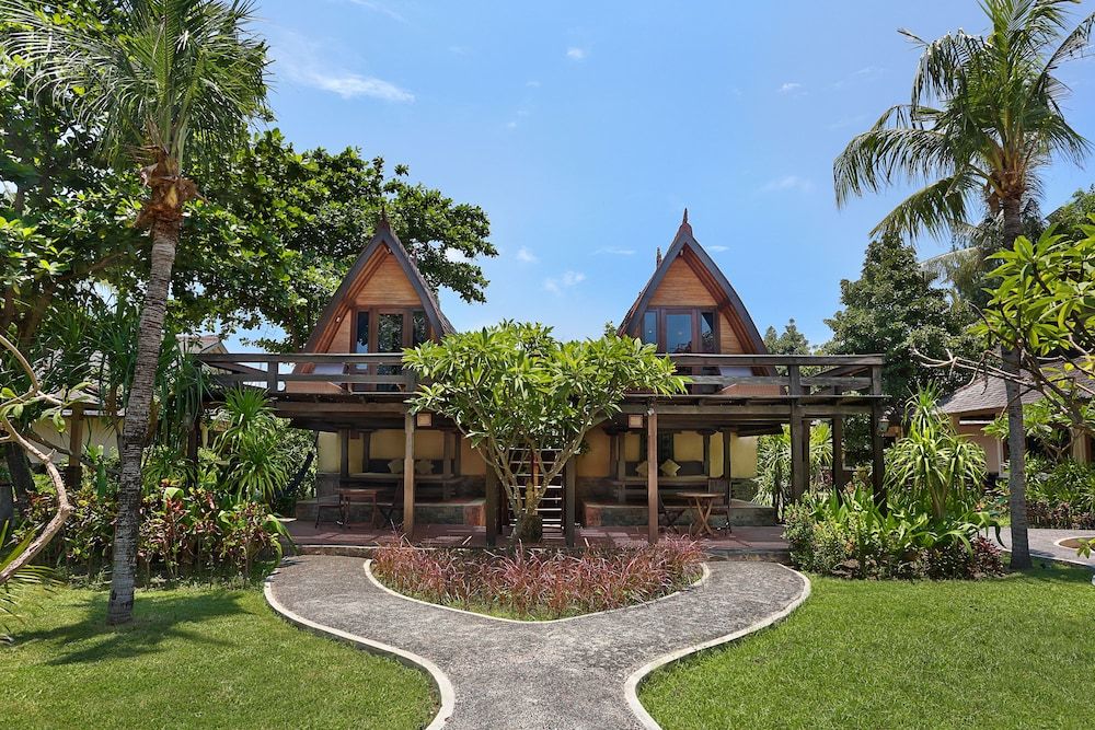 undefined Vila Ombak Hotel 2