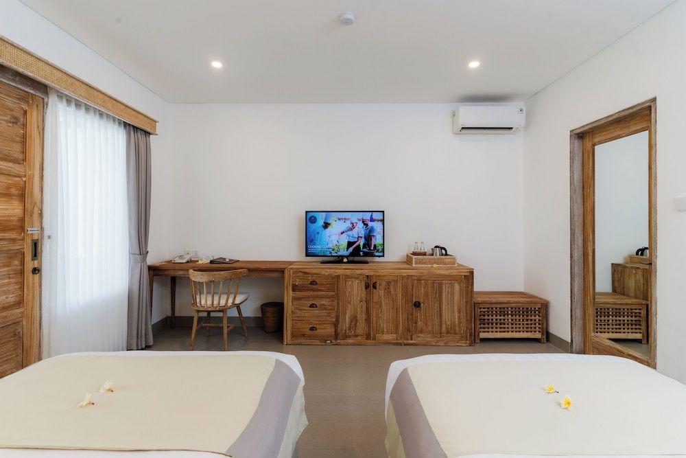 Vila Ombak Hotel Garden Terrace Twin Bed 4