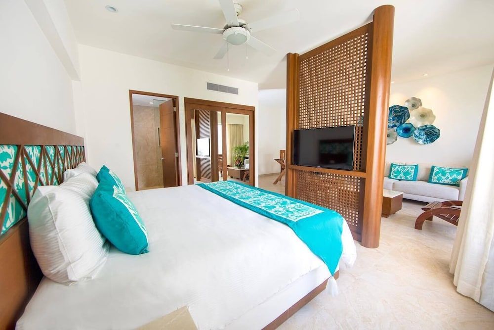 undefined Ambiance Suites Cancun 10