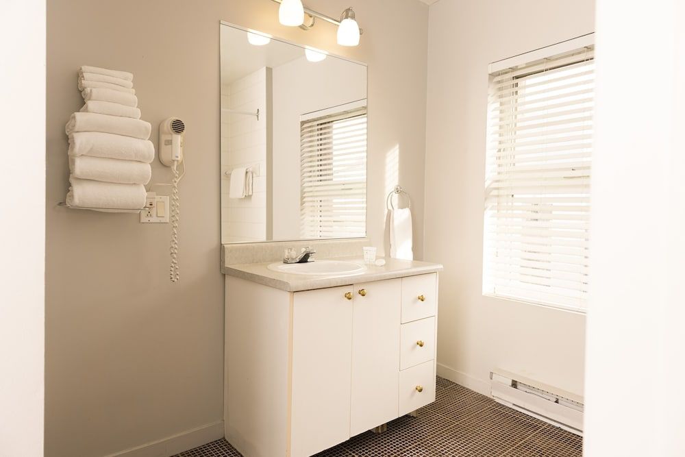 Hôtel du Nord Superior Suite, 1 King Bed with Sofa bed 4