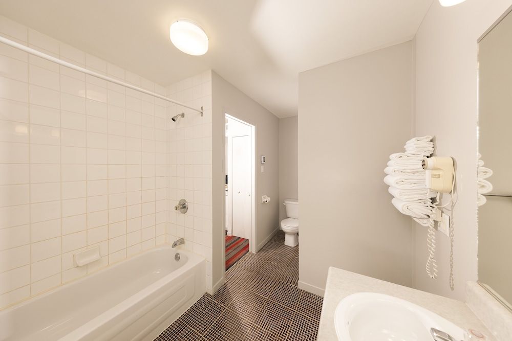 Hôtel du Nord Superior Suite, 1 King Bed with Sofa bed 5