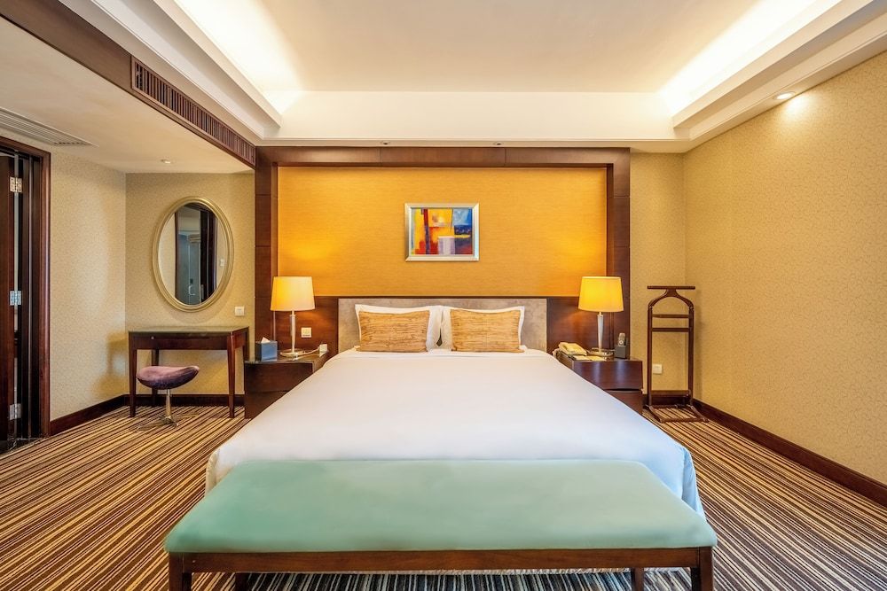 undefined Leeden Hotel Guangzhou 5