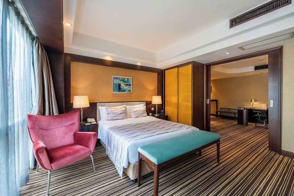 undefined Leeden Hotel Guangzhou 2