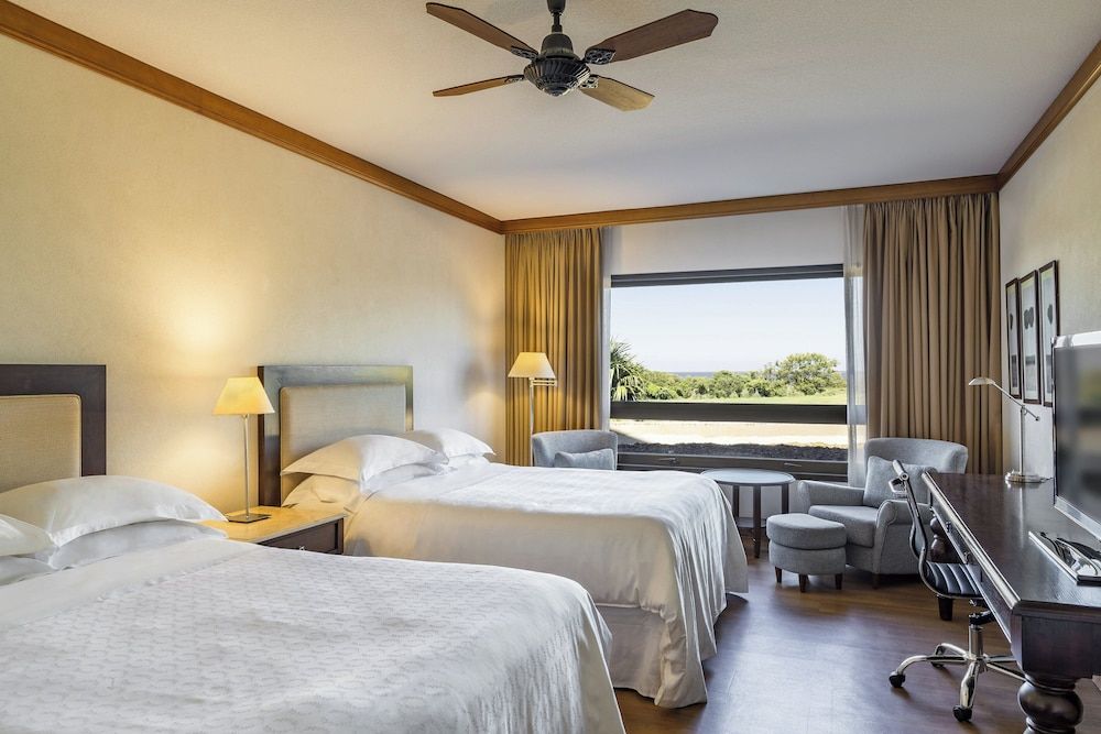 Room, 2 Twin Beds, Balcony, River View