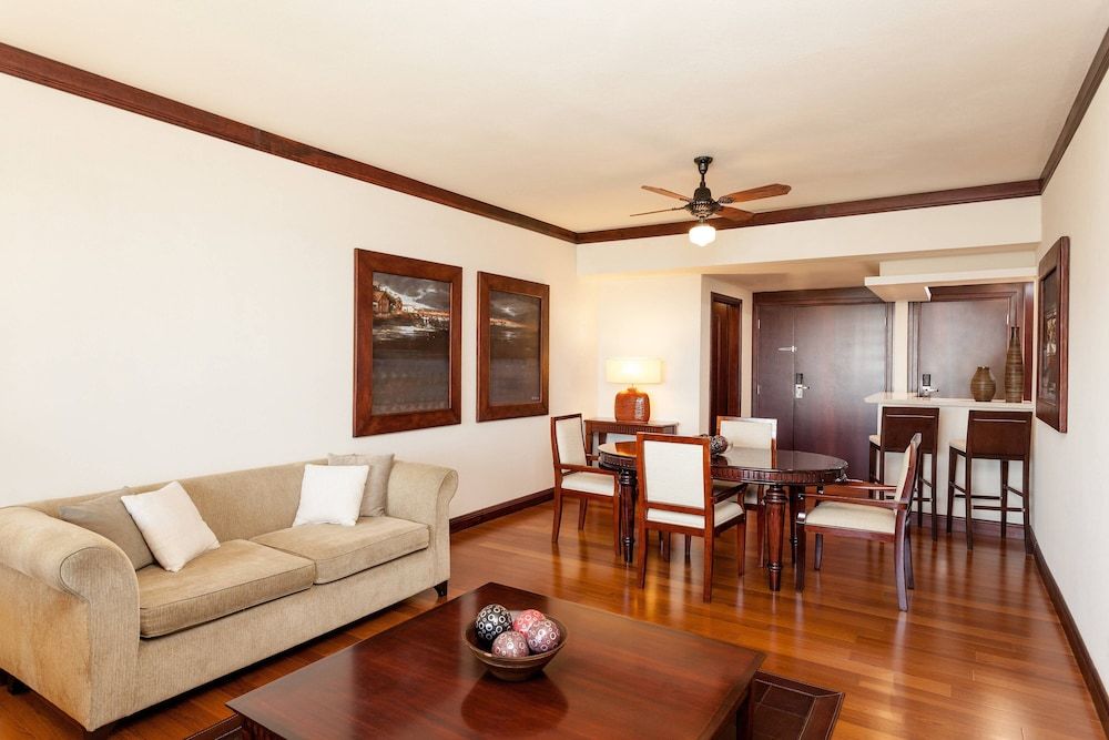 Suite, 1 King Bed, Balcony, River View