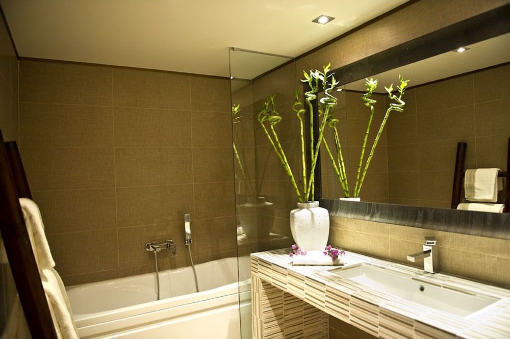 Congo Palace Hotel Executive Suite