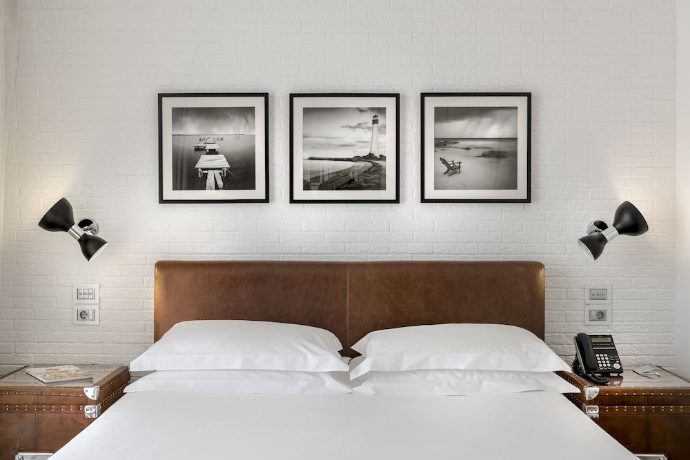 Deluxe Double Room, 1 King Bed, beach facilities included