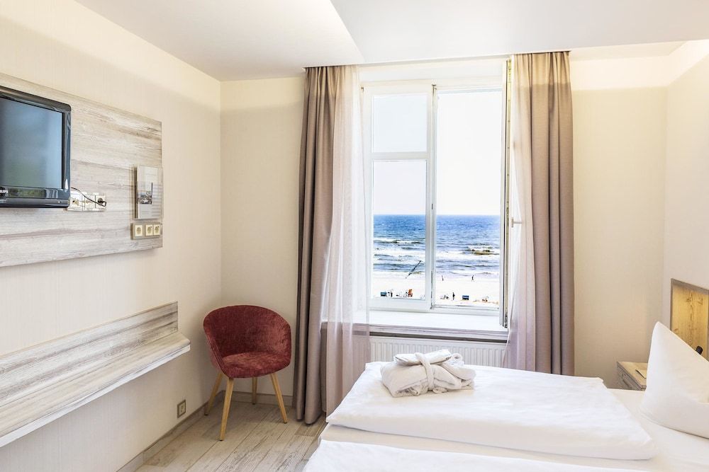 SEETELHOTEL Strandhotel Atlantic Double Room, Oceanfront 5