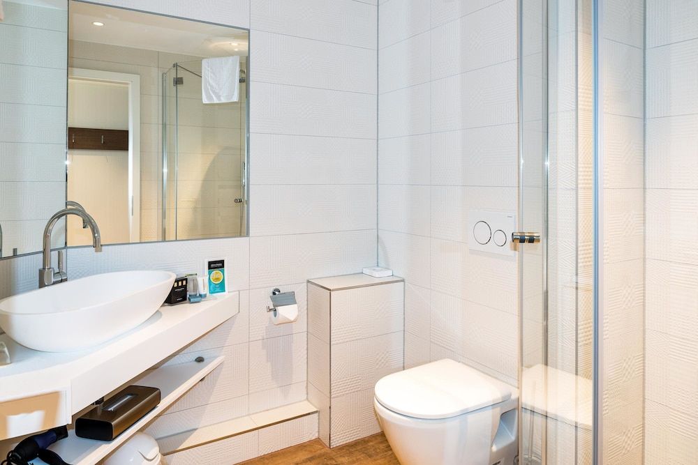 SEETELHOTEL Strandhotel Atlantic Junior Studio Suite, Oceanfront 7