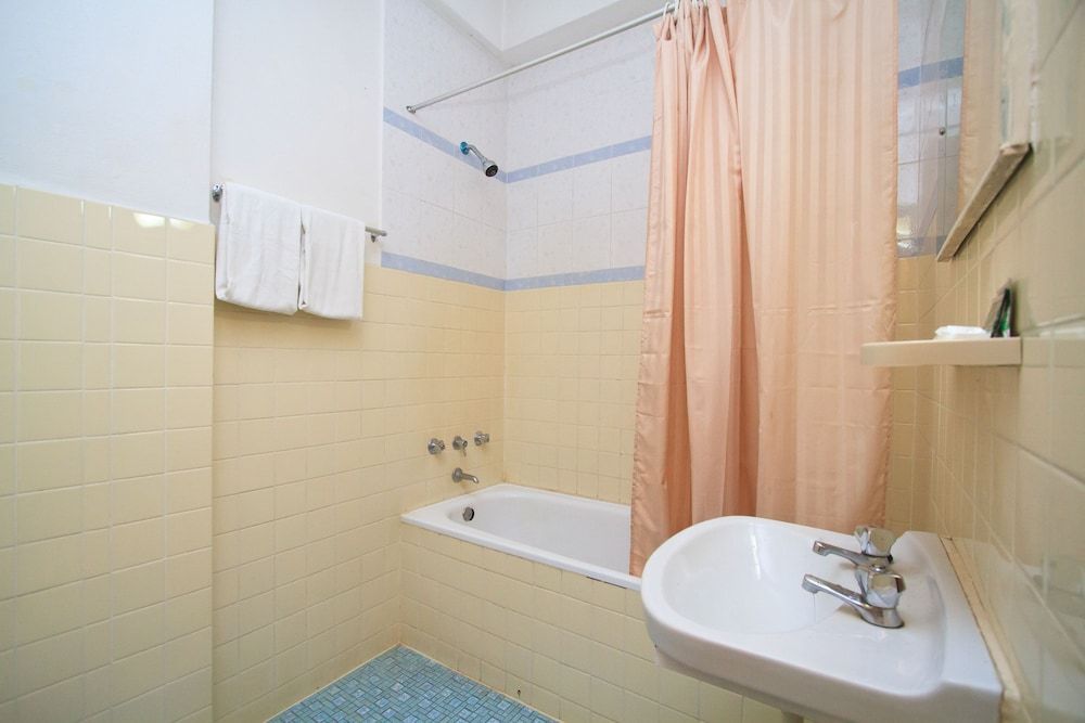 Hotel Mingood Double Room, 1 Queen Bed, Ensuite 4