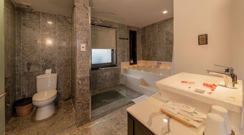 Hoi An Coco River Resort & Spa Deluxe Double Room, Garden View 11