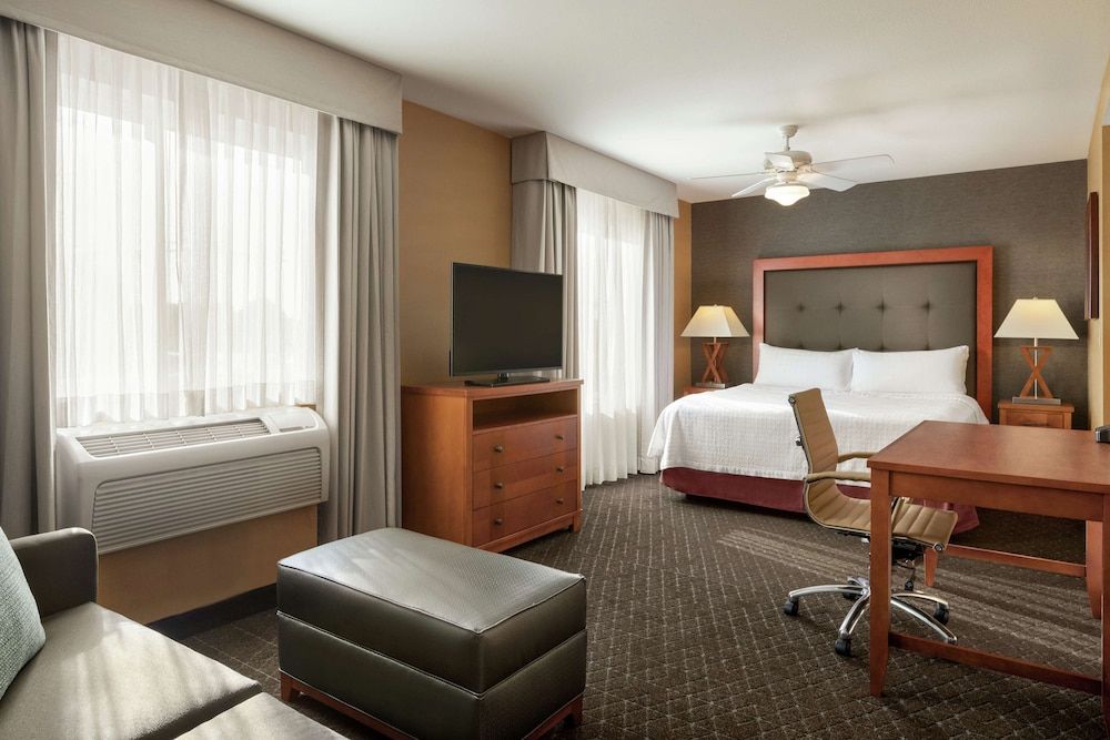 Studio Suite, 1 King Bed, Non Smoking