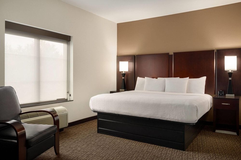 Family Suite, Multiple Beds, Non Smoking (1 King Bed and 2 Twin Beds)