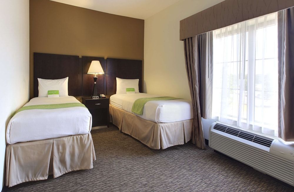 Deluxe Room, Multiple Beds, Non Smoking (Deluxe Family Room)