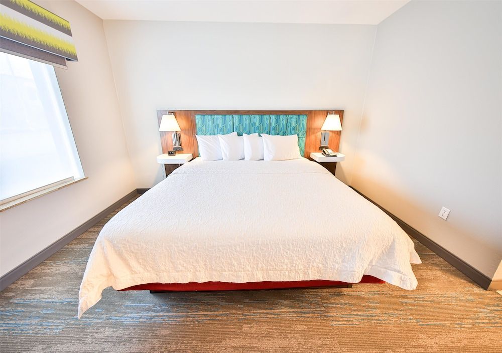 Studio Suite, One King Bed, Non-Smoking, Accessible Hearing / Visual