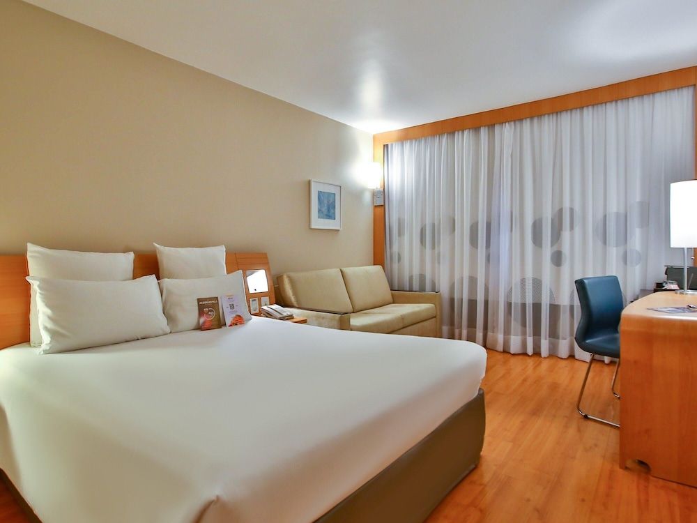 Novotel RJ Santos Dumont Superior Room, 1 Double Bed with Sofa bed 6