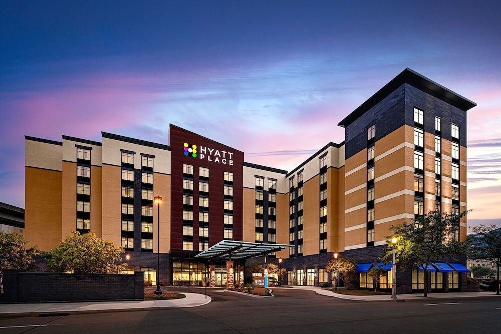 undefined Hyatt Place Pittsburgh-North Shore 4