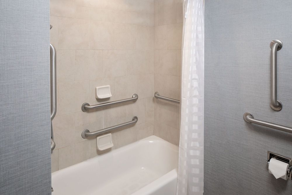 undefined Hyatt Place Pittsburgh-North Shore 10