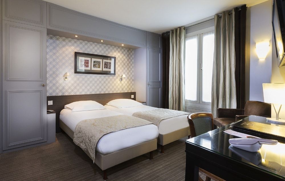 undefined Hotel Passy Eiffel 3