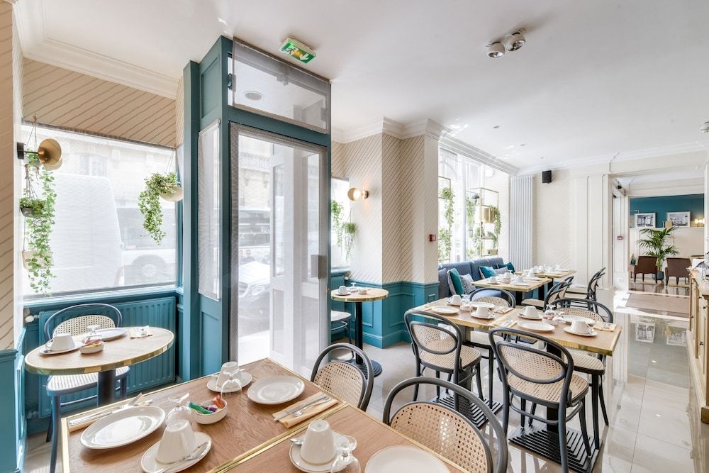 undefined Hotel Passy Eiffel 10