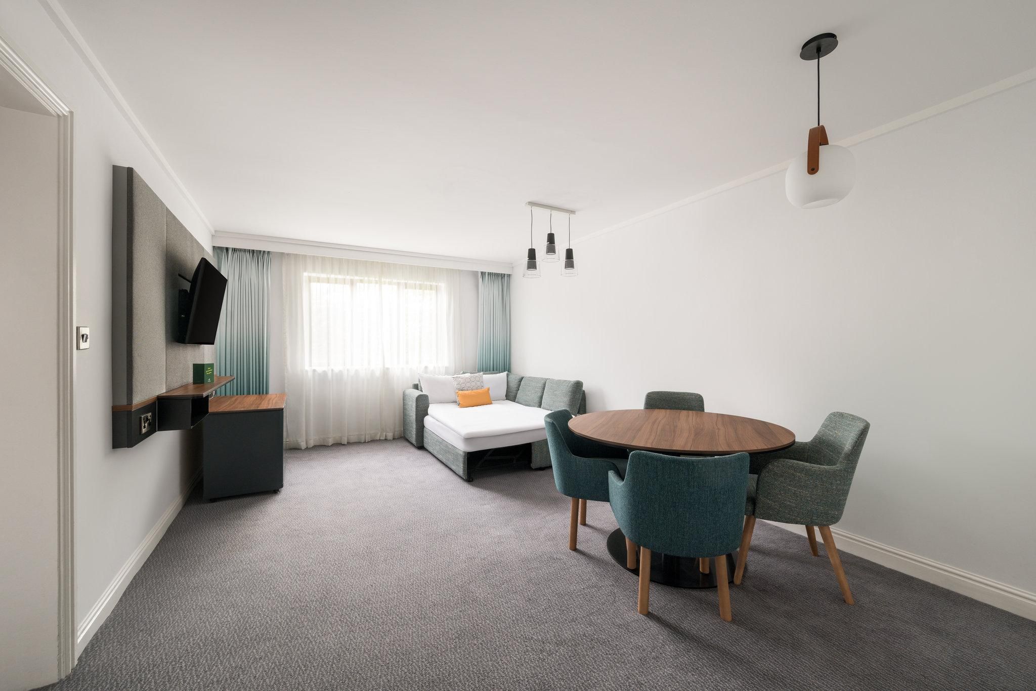 1 Double Suite