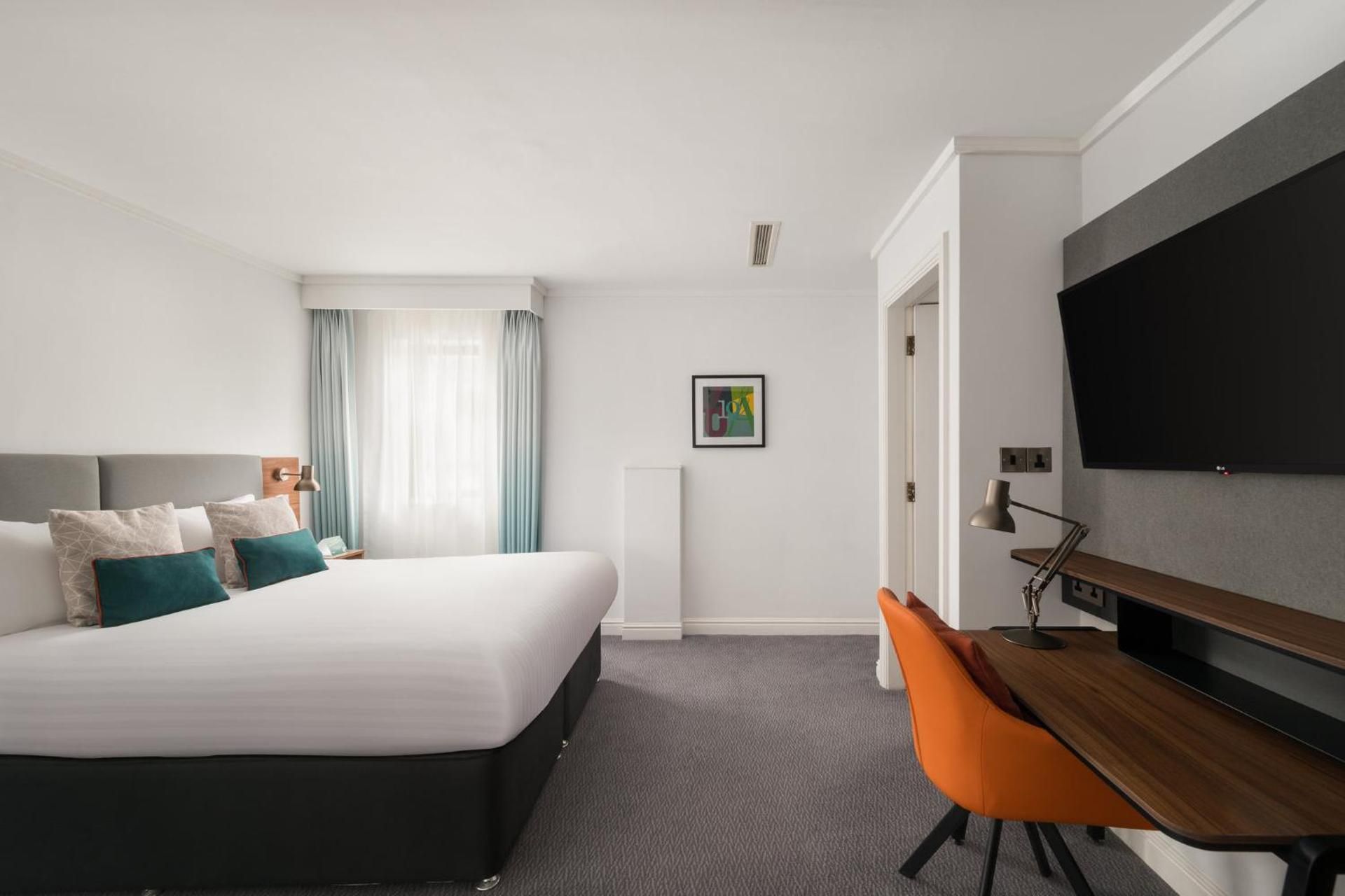 Feature Suite