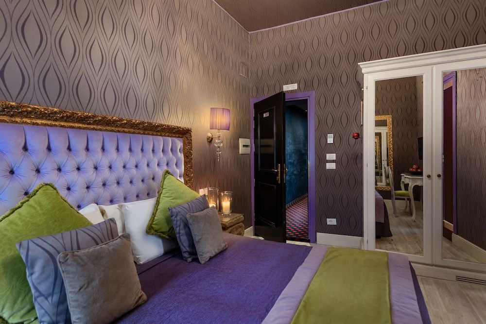 undefined Ad Place 3